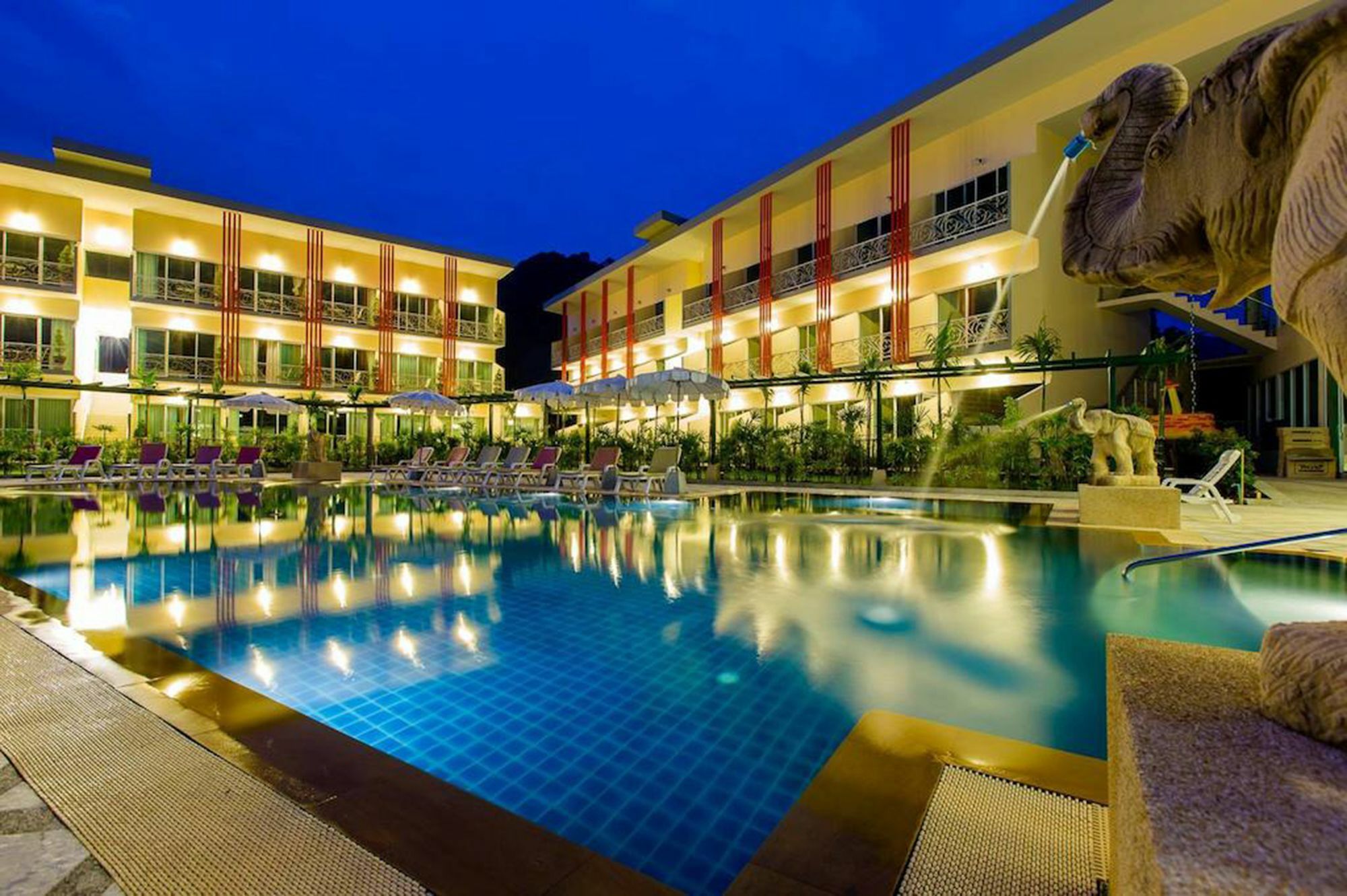 Trend Kamala Resort Bagian luar foto